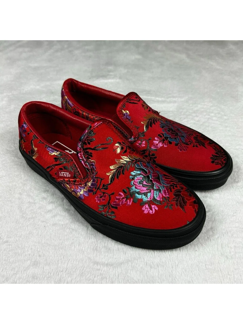 Vans Festival Satin Red/Black Classic Slip On Size Mens 3.5 Womens 5.0 New